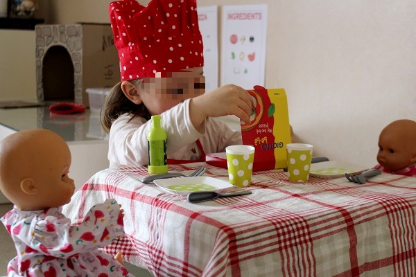 Tablier et toque Enfant avec un kit Pâtisserie Garçon ou Fille – Cuisiner  Sympa