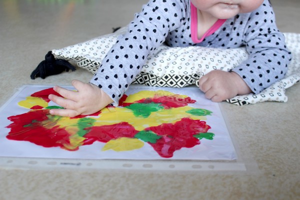 Maman Nougatine La peinture propre [activité bébé] - Maman Nougatine