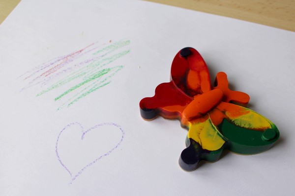 Maman Nougatine DIY: un crayon de cire pour bébé - Maman Nougatine