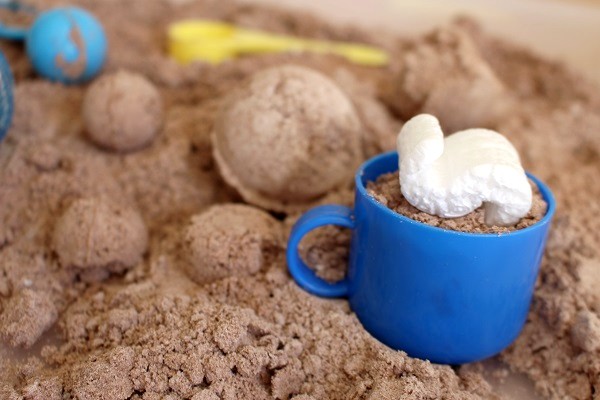 Maman Nougatine Le sable magique au chocolat - Maman Nougatine