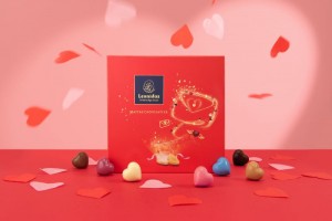 St Valentin Leonidas boite carré petits coeurs