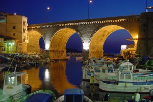 Pont_du_Vallon_des_Auffes_de_nuit